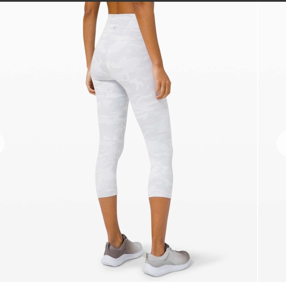 Lululemon Wunder Under Crop Luxtreme 21 Incognito Camo Jacquard Alpine White